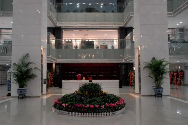 北京市漢龍實業(yè)有限公司中標北京師范大學圖書館古籍數(shù)字化項目